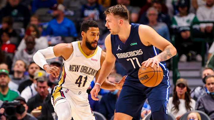 Mavs Pound Pels 108-92 in Another Home Victory