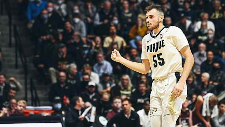 Sasha Stefanovic Talks About His Big Opening Night on Wednesday Night's Podcast Sasha Stefanovic Talks About His Big Opening Night on Wednesday Night's Podcast