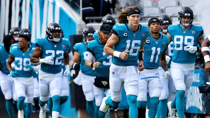 Urban Meyer Gives Trevor Lawrence, Cam Robinson, Myles Jack the All Clear For Week 10 vs. Colts Urban Meyer Gives Trevor Lawrence, Cam Robinson, Myles Jack the All Clear For Week 10 vs. Colts