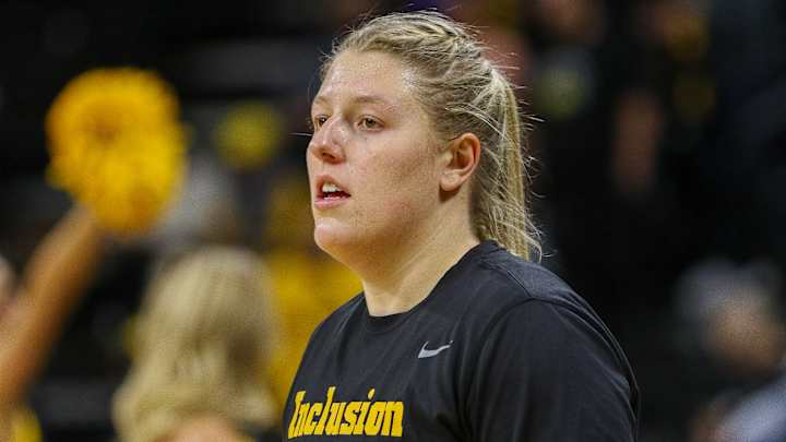 No. 4 Hawkeyes Hold Off Drake in OT