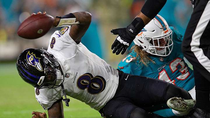 Betting Roundtable: Which NFL Team Would You Bet to Have the Best Regular Season Record?