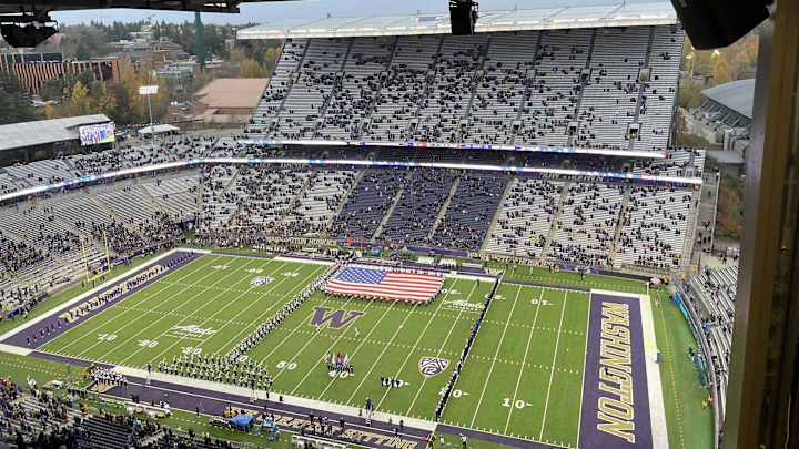 Husky Stadium Has Been Running on Empty All Season Husky Stadium Has Been Running on Empty All Season