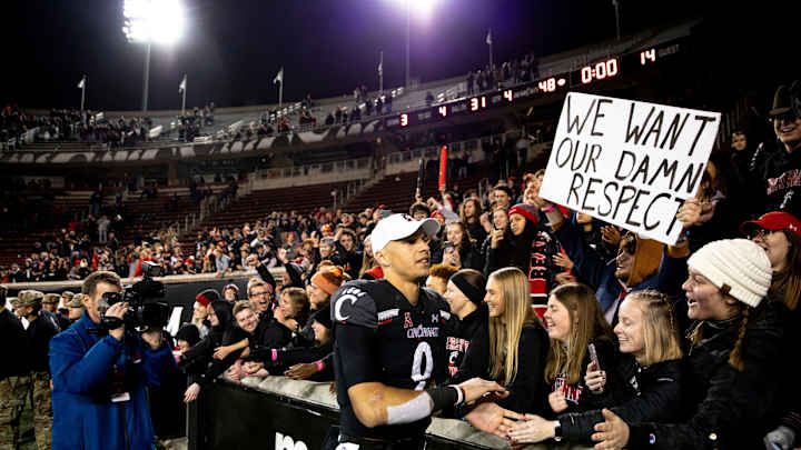 Final Huddle: Statement Made on Senior Night