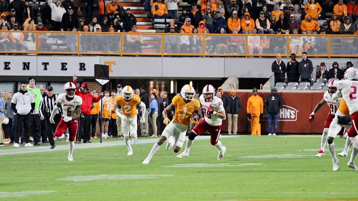 Vols WR Velus Jones Receives SEC Honors After South Alabama Performance