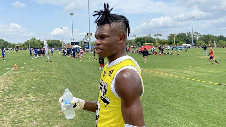 Deion Sanders, Jackson State Host Travis Hunter in Rare Visit for Top Recruits and HBCUs Deion Sanders, Jackson State Host Travis Hunter in Rare Visit for Top Recruits and HBCUs