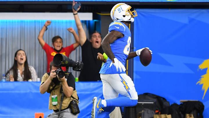 WATCH: Mike Williams Catches Game-Winner for Chargers on Sunday Night WATCH: Mike Williams Catches Game-Winner for Chargers on Sunday Night