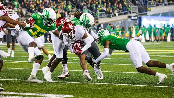 Tim DeRuyter Addresses Oregon's Defensive Struggles on Third Down Tim DeRuyter Addresses Oregon's Defensive Struggles on Third Down