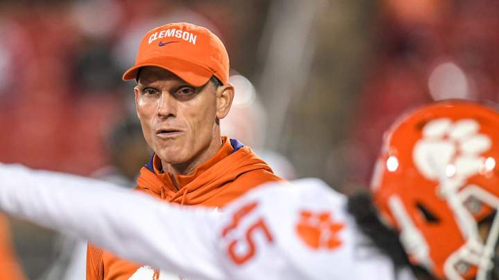 Clemson's Venables Focuses on Different Challenge Against South Carolina Offense