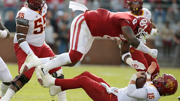 Oklahoma DL Perrion Winfrey Declares for NFL Draft