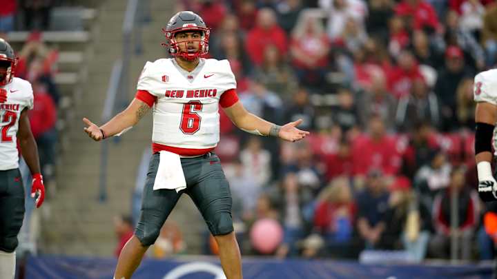 Referee Booed After Calling UNM Football 'New Mexico State' Referee Booed After Calling UNM Football 'New Mexico State'