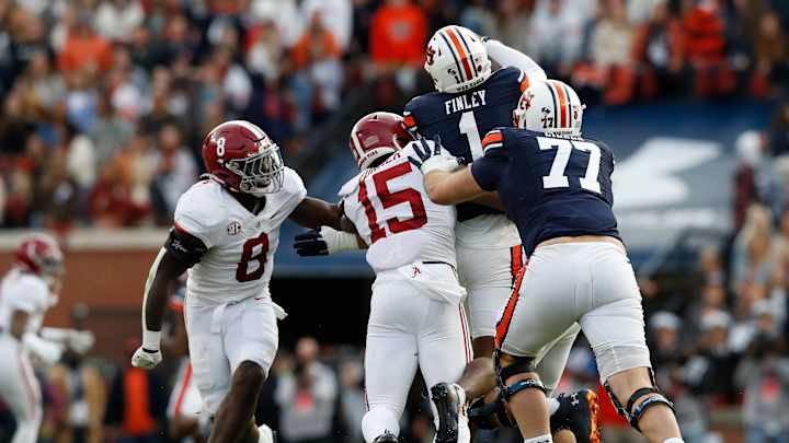 Alabama Freshmen Made Major Impact in Iron Bowl Win