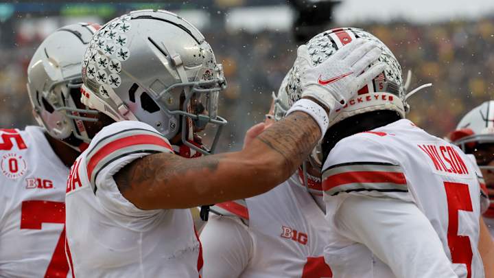 Halftime Analysis: Ohio State, Michigan Locked In Tight Contest