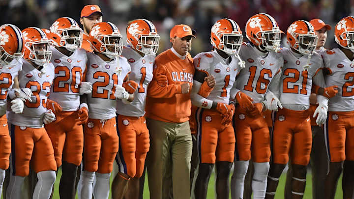 Updated: Elite Defensive End Decommits From Clemson