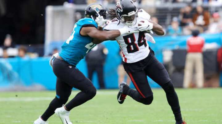 Falcons Rank Near Bottom NFL's List of Salaries Paid to Injured Players Falcons Rank Near Bottom NFL's List of Salaries Paid to Injured Players