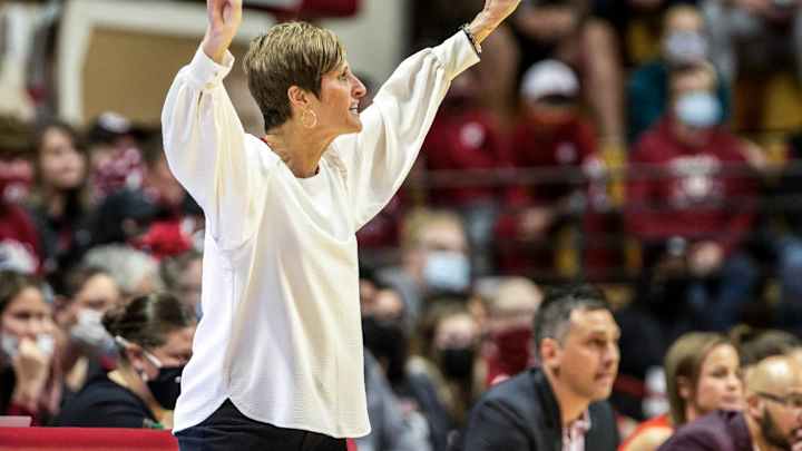 Indiana Women's Basketball Finishes Bahamas Trip With Win Over Miami