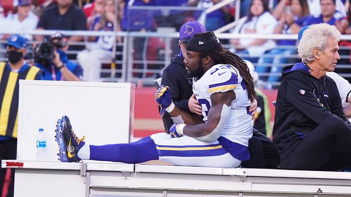 Report: Dalvin Cook suffers shoulder injury