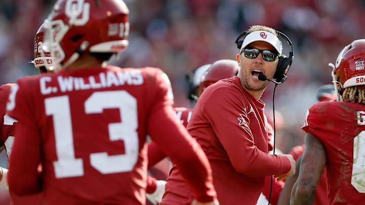 USC Hires Lincoln Riley ... Washington, Your Move