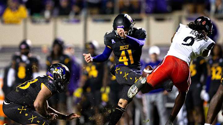 Watch: Highlights From Cincinnati's 35-13 Victory Over East Carolina