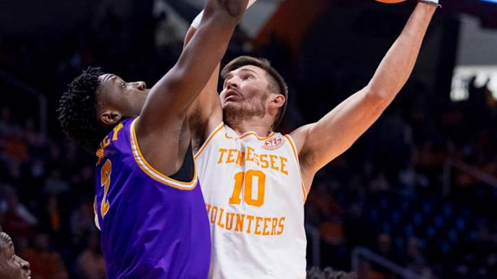 Vols Move Up, Lady Vols Stay Same in Latest AP Top 25 Poll Vols Move Up, Lady Vols Stay Same in Latest AP Top 25 Poll