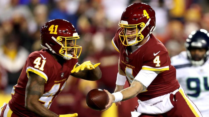 Washington, Seattle Tied 9-9 At Half