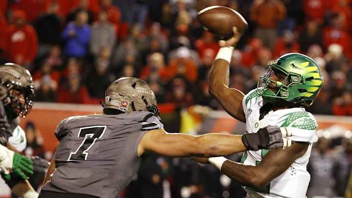 Pac-12, CFP Bowl Projections: Will It Be Utah or Oregon in the Rose Bowl?