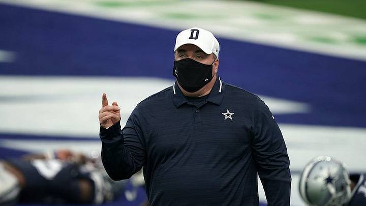 Does Jerry Jones Employ World's Most Vaccinated Person? Does Jerry Jones Employ World's Most Vaccinated Person?