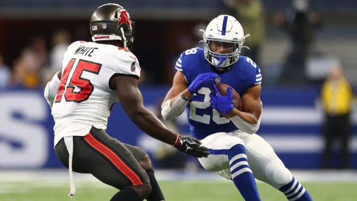 Buccaneers Film Room: How the Run Defense Matched Up vs. Jonathan Taylor