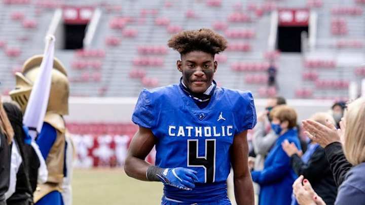 Tennessee DB Target Jourdan Thomas De-Commits From Miss. State, Set for OV With Vols Tennessee DB Target Jourdan Thomas De-Commits From Miss. State, Set for OV With Vols