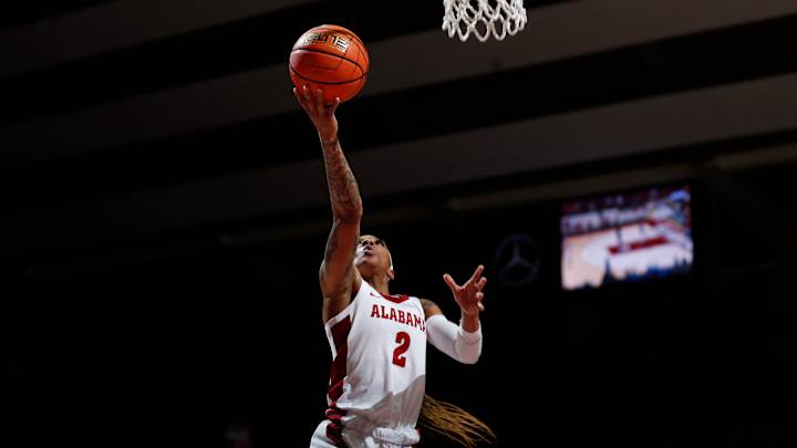 Second Half Surge Propels Alabama Women's Basketball Over Chattanooga, 80-64 Second Half Surge Propels Alabama Women's Basketball Over Chattanooga, 80-64