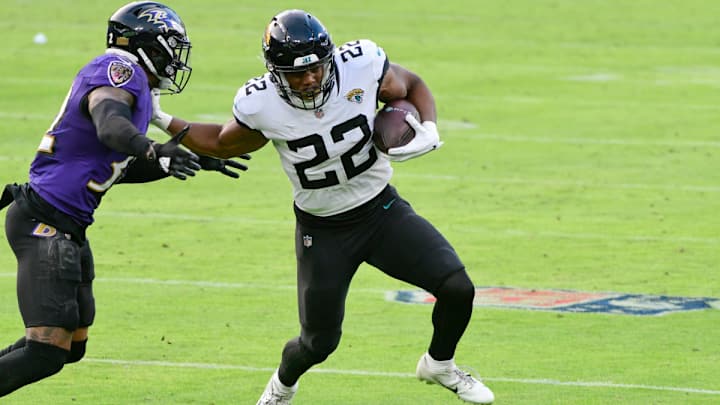 Patriots Add RB Ozigbo, CB Keyes to Practice Squad