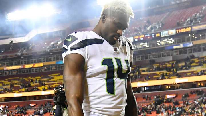 DK Metcalf Has Been a Castaway Since Russell Wilson’s Return DK Metcalf Has Been a Castaway Since Russell Wilson’s Return