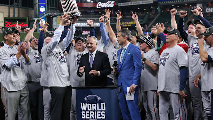 Major League Baseball Owners Unanimously Vote to Lockout Players