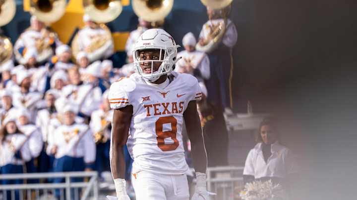 Texas WR Xavier Worthy Finalist for Shaun Alexander Award