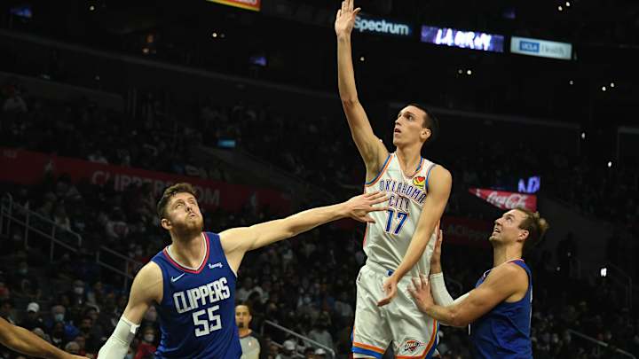 Offensive Struggles: Thunder Among Worst Shooting Teams in NBA