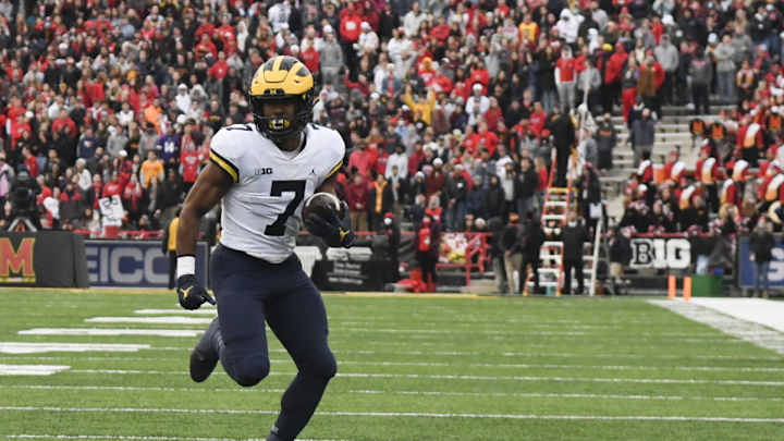 Look: RB Donovan Edwards Tosses Touchdown Pass in Big Ten Title Game Look: RB Donovan Edwards Tosses Touchdown Pass in Big Ten Title Game