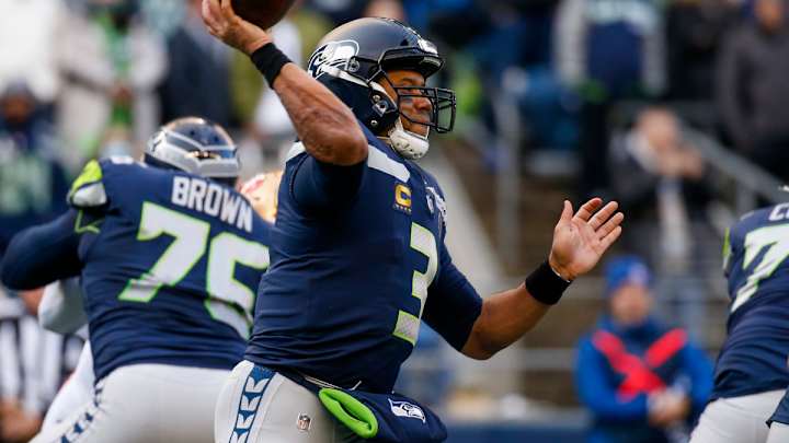 3 Up, 3 Down: Seahawks' Special Teams Shine, Gerald Everett Nearly Gives Away 30-23 Win Over 49ers 3 Up, 3 Down: Seahawks' Special Teams Shine, Gerald Everett Nearly Gives Away 30-23 Win Over 49ers