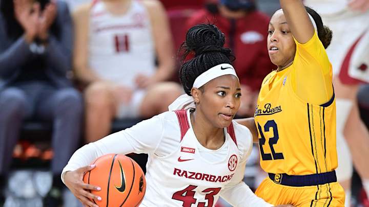 Daniels Lights Up Cal as Hogs Rebound from Loss