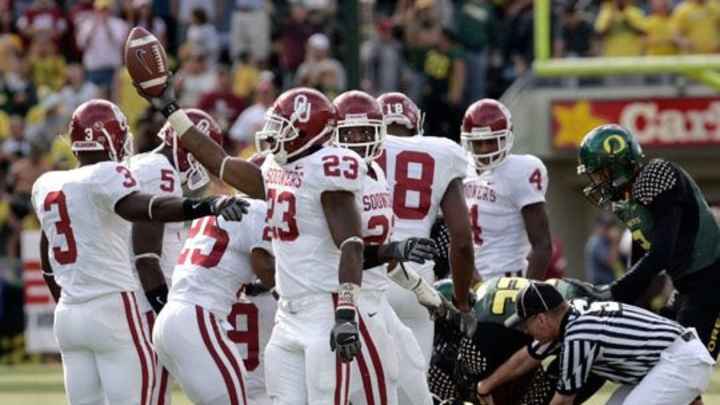Oklahoma vs. Oregon, 2006: Allen Patrick Recovered the Football