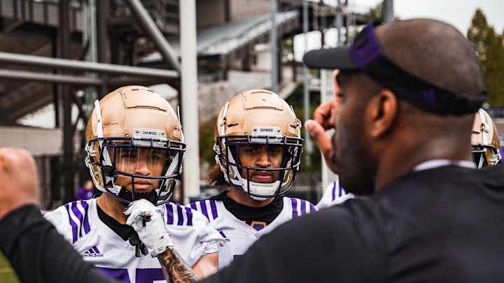 3 Huskies Earn First-Team All-Pac-12 Football Recognition