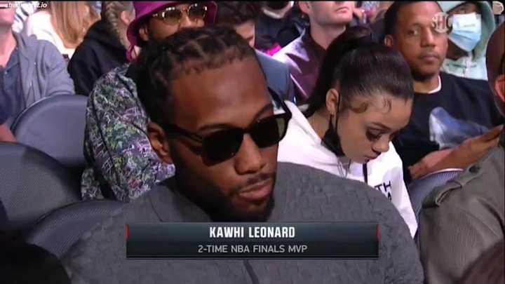 Kawhi Leonard Spotted With Dwight Howard and Trevor Ariza at Boxing Match Kawhi Leonard Spotted With Dwight Howard and Trevor Ariza at Boxing Match