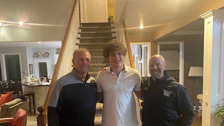 New UW Coaches Meet with Younger Otton; SoCal QB Decommits