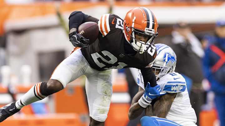 Browns’ Denzel Ward Named 2021 Walter Payton Man of the Year Nominee Browns’ Denzel Ward Named 2021 Walter Payton Man of the Year Nominee