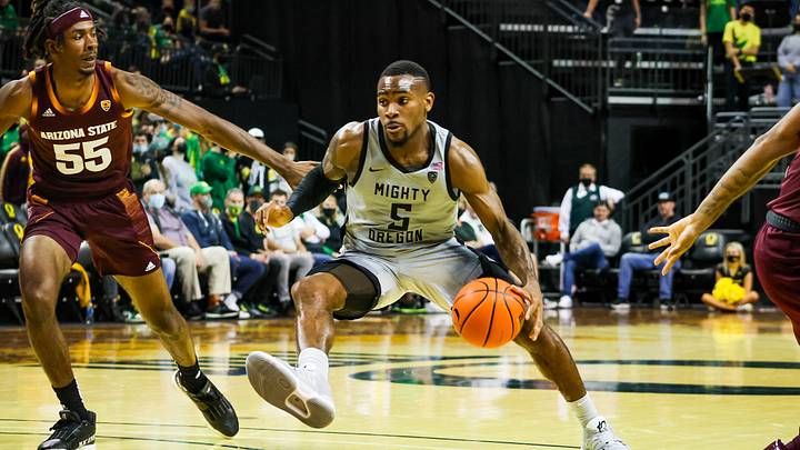 Oregon Slotted at No. 6 in Latest SI Pac-12 Men's Basketball Power Rankings Oregon Slotted at No. 6 in Latest SI Pac-12 Men's Basketball Power Rankings