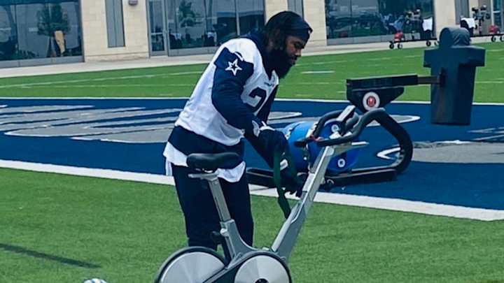 Injured Ezekiel Elliott Gets MRI; Dallas Cowboys 'Will Have To Drag Me Off Field' To Miss Game