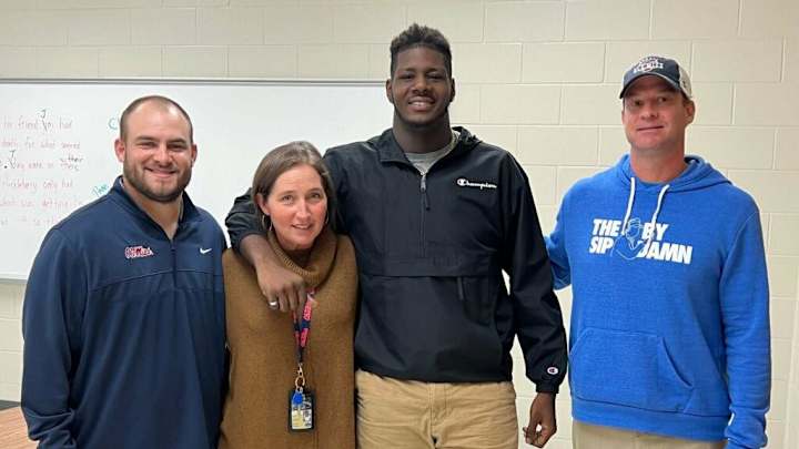 Offensive Lineman Flip Carswell Flips to Ole Miss on Early Signing Day
