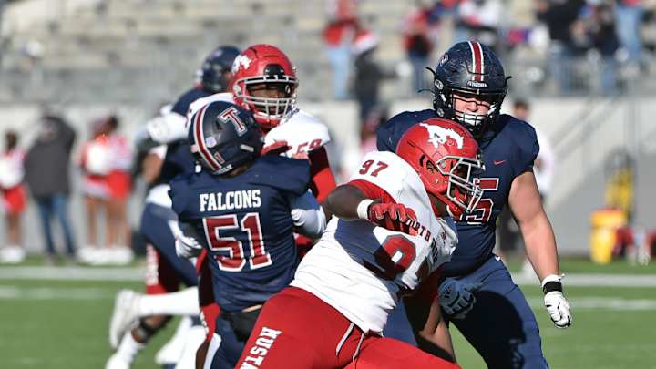 Texas D-Line Commit Kristopher Ross Awarded Touchdown Club of Houston's Defensive Player of the Year Texas D-Line Commit Kristopher Ross Awarded Touchdown Club of Houston's Defensive Player of the Year