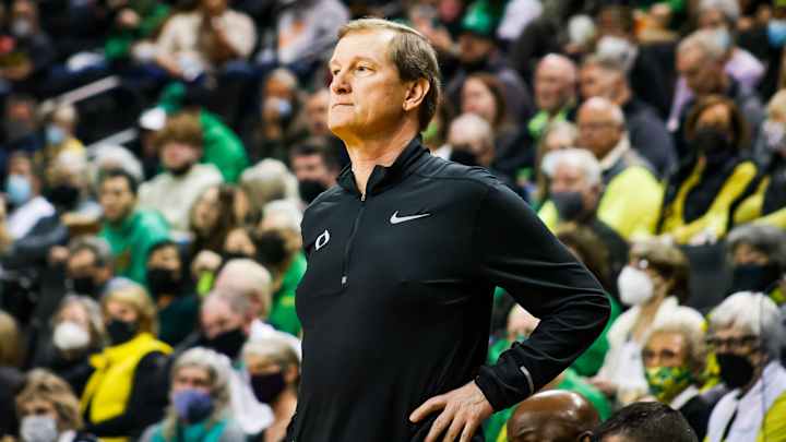 Oregon Hires Chuck Martin as Assistant Coach