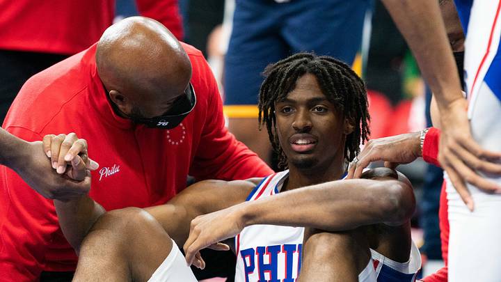Tyrese Maxey Avoids Head Injury After Scary Fall vs. Jazz