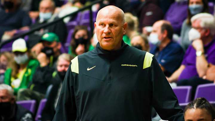 Kelly Graves Updates Injuries to Key Oregon Players Ahead of Home Stand Kelly Graves Updates Injuries to Key Oregon Players Ahead of Home Stand