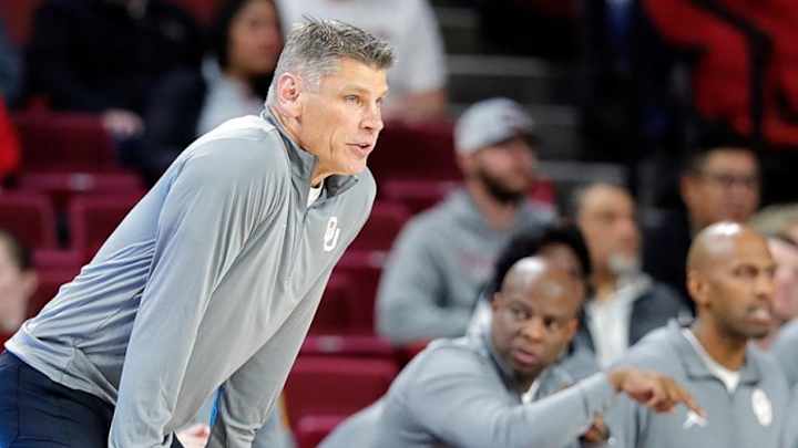 Despite Portal Madness, Porter Moser is Still Trying to Build Oklahoma From the Ground Up